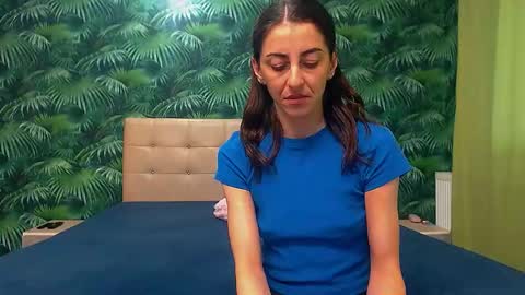 Snapshot of stella_john chatting on 01-13-25, 08:37 Stella John online show from 01-13-25, 08:37