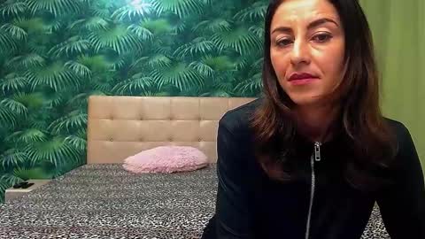 Snapshot of stella_john chatting on 01-19-25, 05:26 Stella John online show from 01-19-25, 05:26