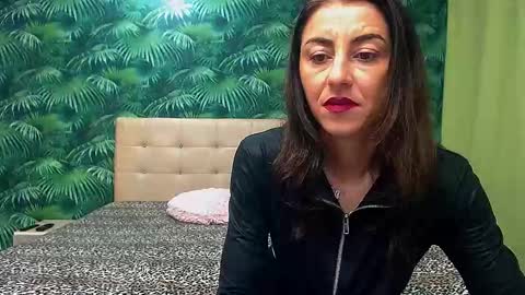 Snapshot of stella_john chatting on 02-08-25, 05:18 Stella John online show from 02-08-25, 05:18