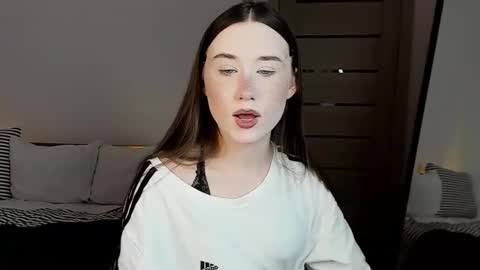 stella_sunny online show from 01-15-26, 06:00