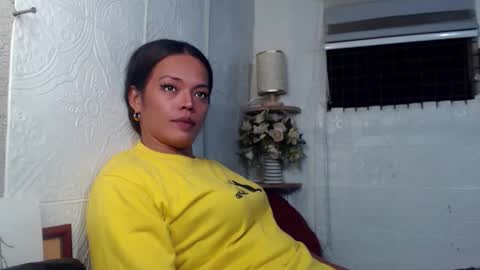 Snapshot of stellabronze chatting on 02-06-25, 05:40 stella online show from 02-06-25, 05:40