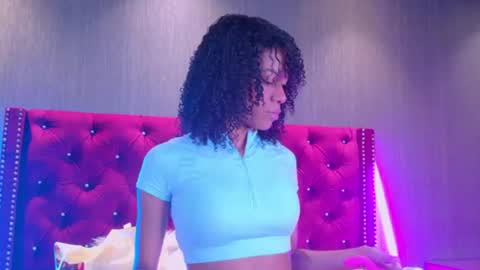 Snapshot of stellaciel_ chatting on 07-08-26, 05:17 S T E L L A online show from 07-08-26, 05:17