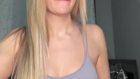 Stella Bella online show from 02-21-26, 04:46