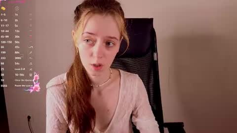 Snapshot of stellamontis chatting on 07-26-26, 05:04 Stella online show from 07-26-26, 05:04