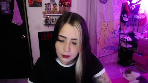 Snapshot of stephani_rousso chatting on 05-21-26, 11:45 joha cosmo online show from 05-21-26, 11:45