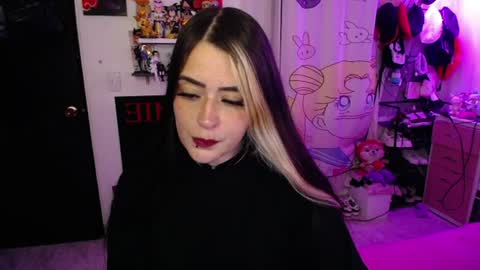 Snapshot of stephani_rousso chatting on 06-24-26, 11:04 joha cosmo online show from 06-24-26, 11:04