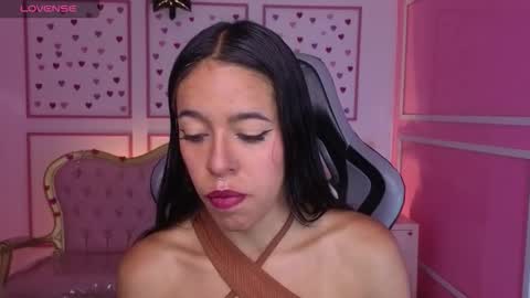 Stephania online show from 10-22-25, 11:32