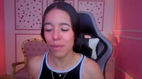 Stephania online show from 01-19-26, 12:31