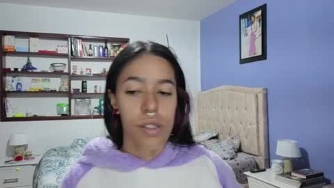 Stephania online show from 02-17-26, 02:46