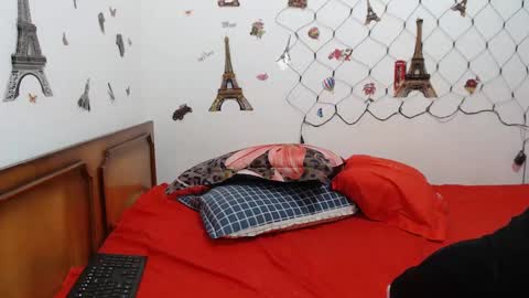 Stephanie   online show from 01-21-25, 11:03