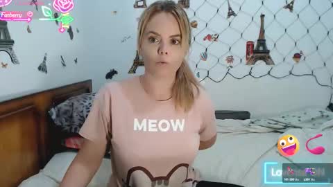 Stephanie   online show from 09-09-25, 09:53