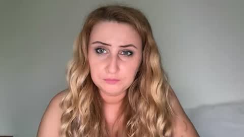 Stephany online show from 06-22-26, 03:31