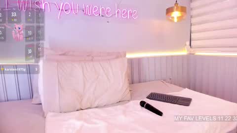 Stephany  online show from 02-11-25, 04:35