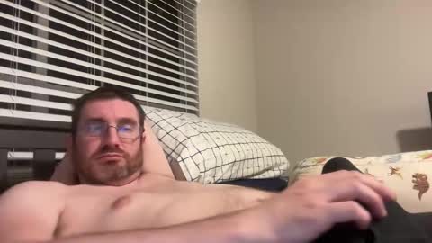 stephenhurst1987 online show from 12-15-25, 04:17