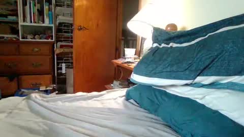 Ian23602 online show from 09-25-25, 09:07