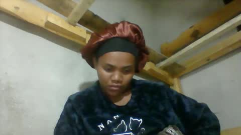 Snapshot of sterina0102 chatting on 06-09-26, 07:03 sterina0102 online show from 06-09-26, 07:03