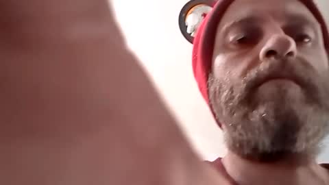 sterng123 online show from 12-25-24, 03:17