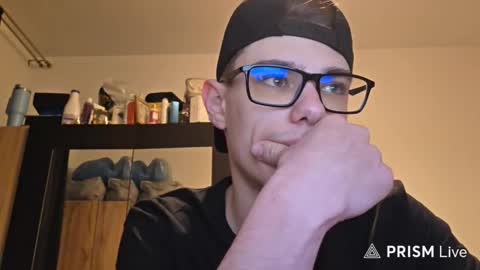 Steve371967 online show from 12-22-25, 06:16