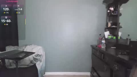 Im Yours online show from 11-12-25, 12:11