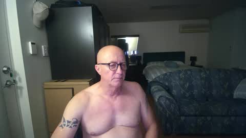 stevejohnson3367 online show from 10-19-25, 01:34