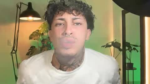 Daniel Steven Navarro online show from 04-15-26, 01:23