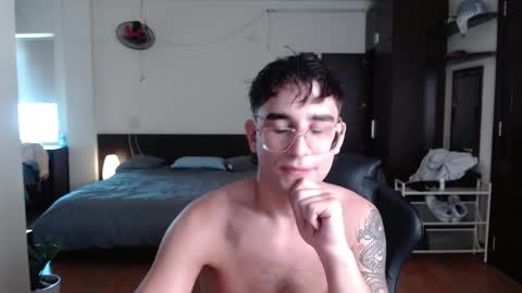 Alex   online show from 05-11-26, 03:12
