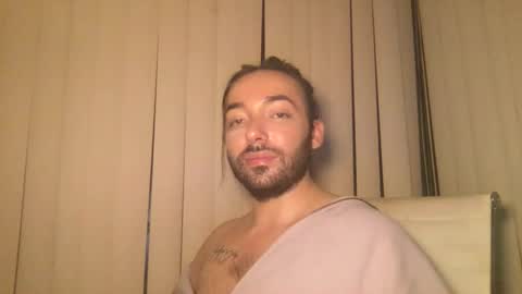 Snapshot of stevey_94 chatting on 09-20-25, 01:28 gay tease online show from 09-20-25, 01:28