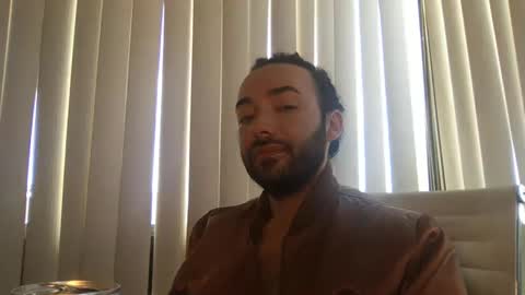 Snapshot of stevey_94 chatting on 09-21-25, 08:10 gay tease online show from 09-21-25, 08:10