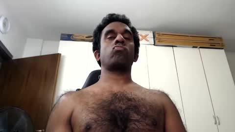 Snapshot of stevmib chatting on 10-09-25, 08:40 StevieMiB online show from 10-09-25, 08:40