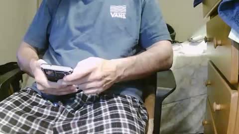 Snapshot of stevo69697 chatting on 11-19-25, 05:29 Chillguy online show from 11-19-25, 05:29