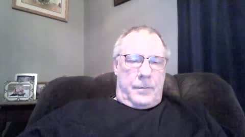 bobby online show from 02-15-25, 01:05