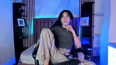 Sthepano  online show from 06-12-26, 03:38
