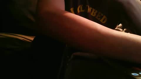 Snapshot of stickymouse45 chatting on 04-19-26, 05:29 stickymouse45 online show from 04-19-26, 05:29