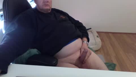 Snapshot of stiffyman55 chatting on 07-28-26, 03:46 stiffyman55 online show from 07-28-26, 03:46