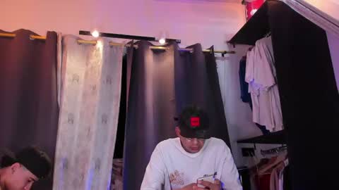 Snapshot of stiiveen_24cm chatting on 07-18-26, 05:44 Stiven brendan online show from 07-18-26, 05:44