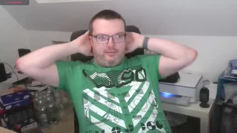 Snapshot of still_alive1985 chatting on 02-03-26, 08:03 Oliver online show from 02-03-26, 08:03