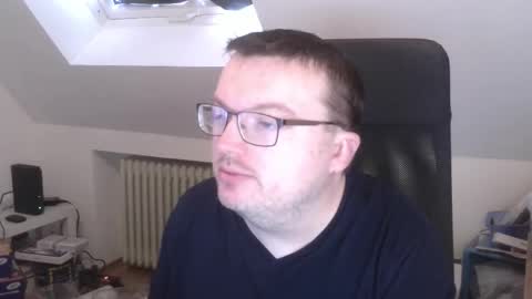 Snapshot of still_alive1985 chatting on 03-30-26, 07:20 Oliver online show from 03-30-26, 07:20