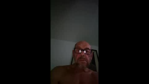 Snapshot of stirlinghealthandfitness chatting on 12-18-25, 01:44 stirlinghealthandfitness online show from 12-18-25, 01:44