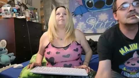 Tasha and Drew online show from 11-20-25, 09:53