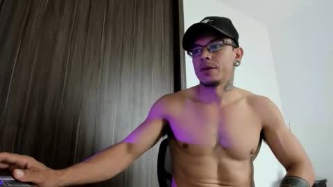 stiven_trainer online show from 05-10-26, 12:54
