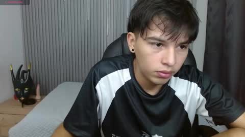 Stiwen online show from 04-27-26, 02:04