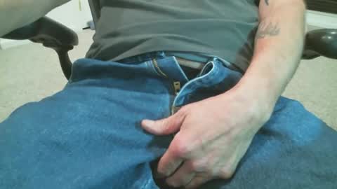 Snapshot of stlhammer68 chatting on 05-18-26, 08:25 stl hammer online show from 05-18-26, 08:25