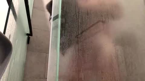 stlhotwifeguy online show from 01-06-25, 06:31