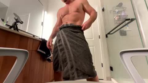 stlhotwifeguy online show from 02-27-25, 07:04