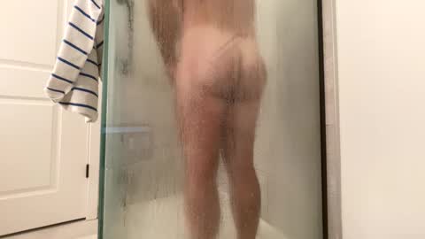 stlhotwifeguy online show from 09-22-25, 05:04