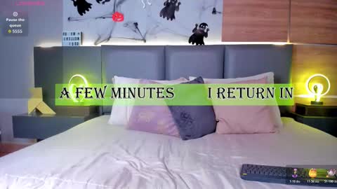 Stone Lee  online show from 10-24-25, 07:16