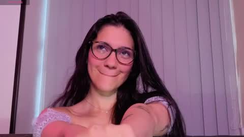 Snapshot of stonned_candy chatting on 05-10-26, 09:53 Liz online show from 05-10-26, 09:53