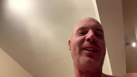 Stoodley22 online show from 11-24-25, 03:56