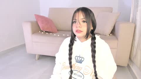 Zoe -INDEPENDENT MODEL online show from 01-26-25, 12:58