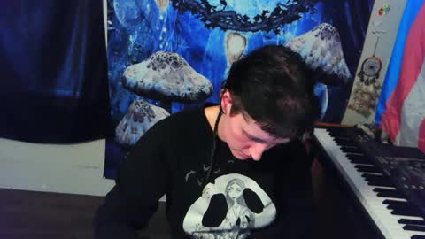 Snapshot of stormythunder chatting on 11-20-25, 06:29 Stormythunder online show from 11-20-25, 06:29